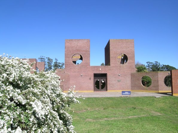 pabellon de fisica experimental