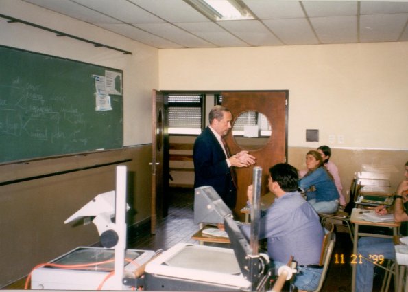 Piñeiro en clase