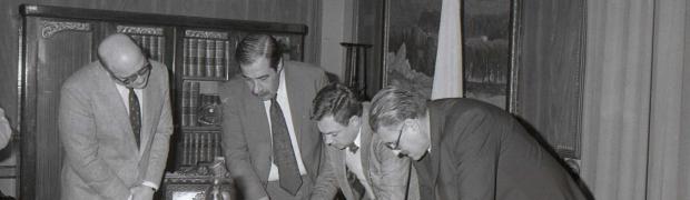firma de un convenio en la muni grasso pugliese reinoso:
img143