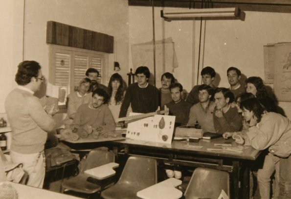 alumnos en una clase