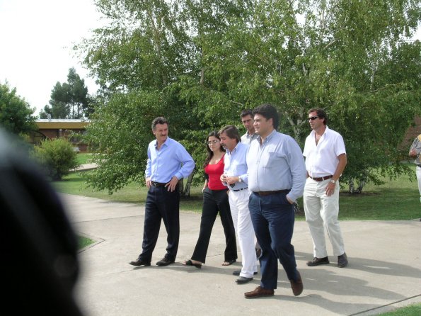 leche Escuela granja, Araya,Macri 011
