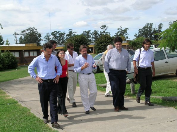 leche Escuela granja, Araya,Macri 015