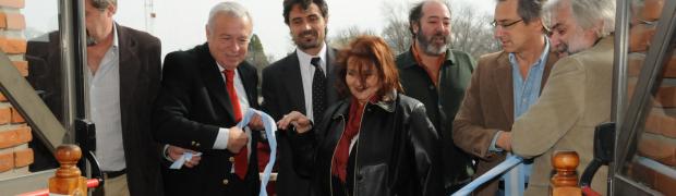 11 de julio Inauguracion edificios de Olavarria:
045